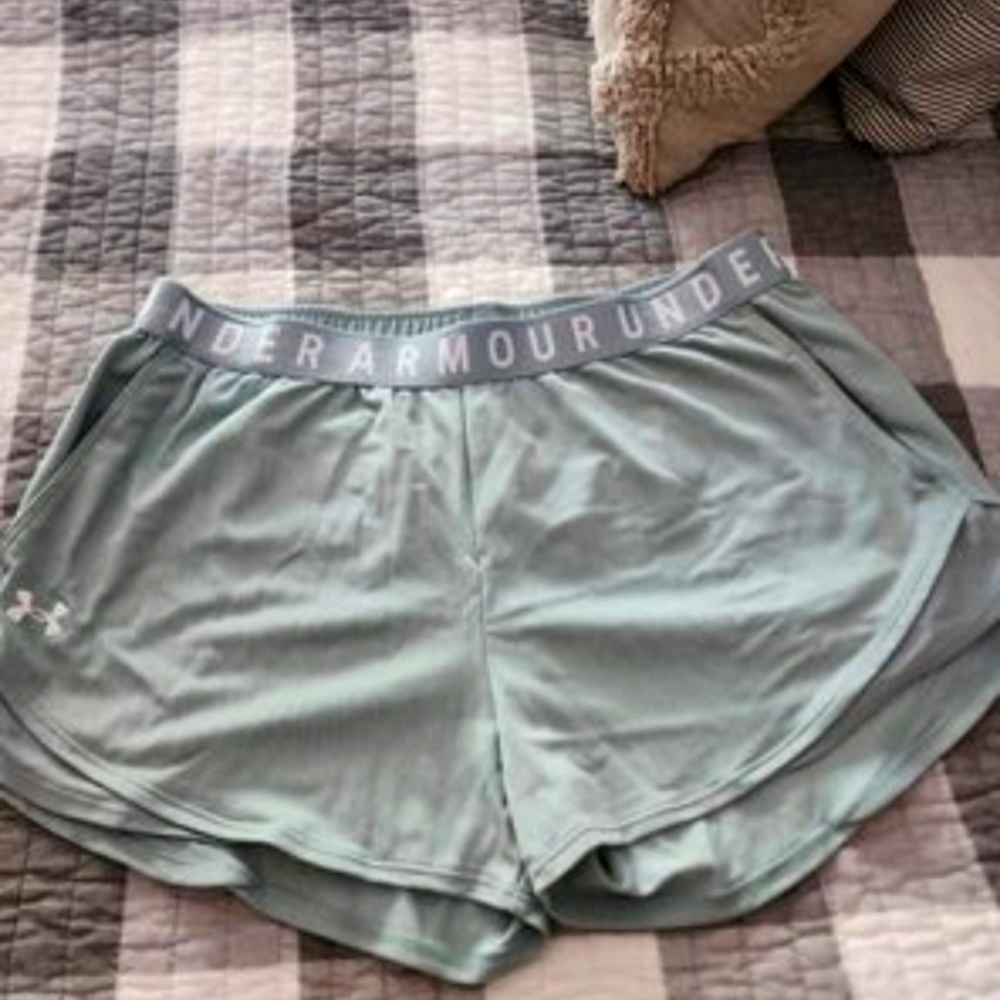Under Armour shorts women